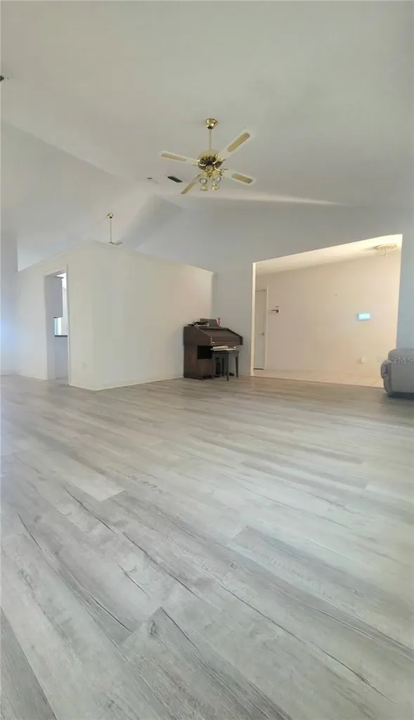 93 Hickory Loop Ocala FL 34472