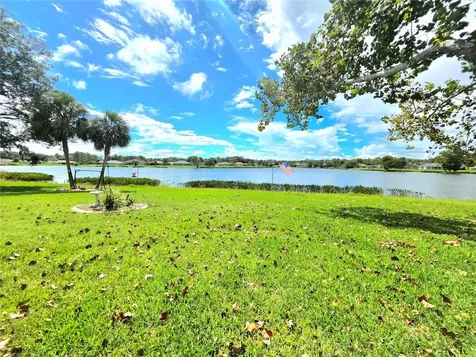 93 Hickory Loop Ocala FL 34472