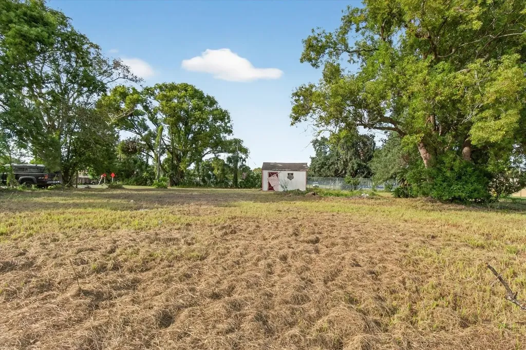 4020 579 Highway Seffner FL 33584