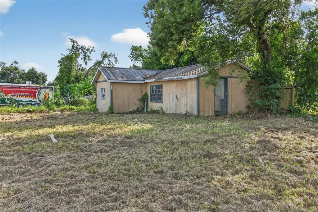 4020 579 Highway Seffner FL 33584