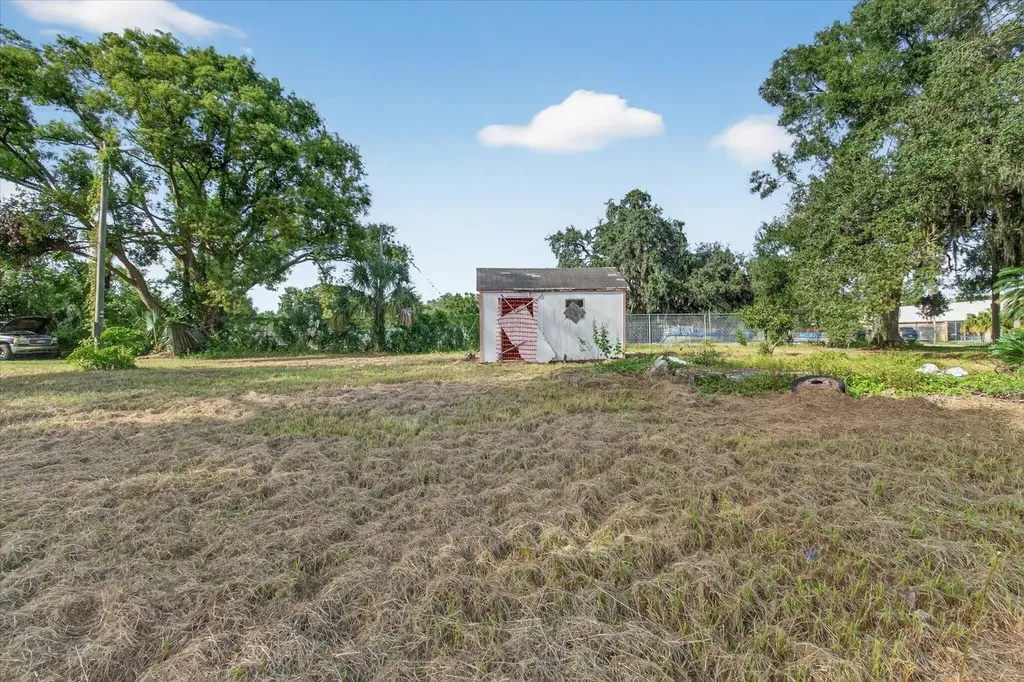 4020 579 Highway Seffner FL 33584