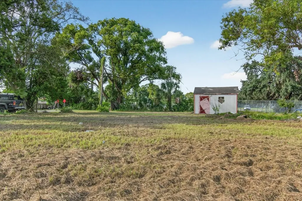 4020 579 Highway Seffner FL 33584