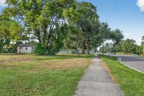 4020 579 Highway Seffner FL 33584