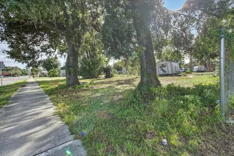 4020 579 Highway Seffner FL 33584