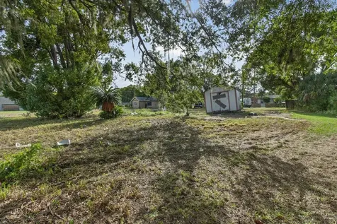 4020 579 Highway Seffner FL 33584