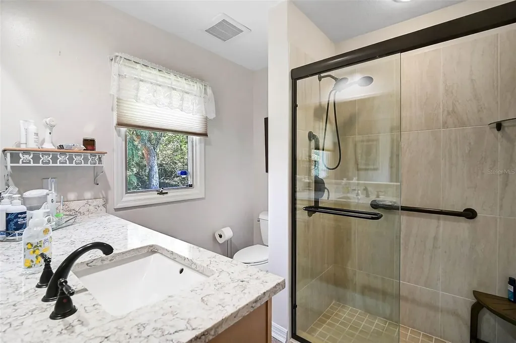 3890 Wilshire Circle Sarasota FL 34238
