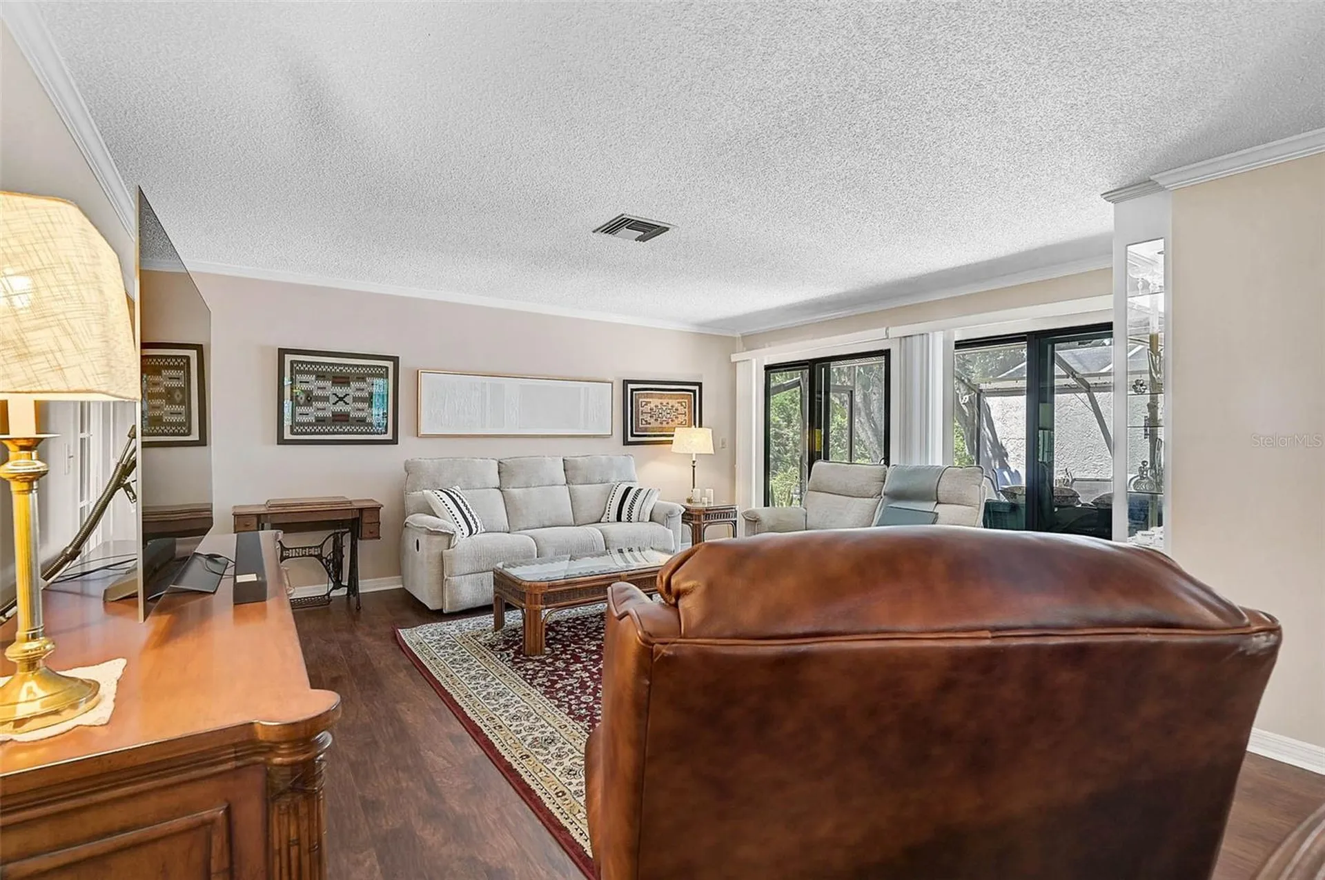 3890 Wilshire Circle Sarasota FL 34238