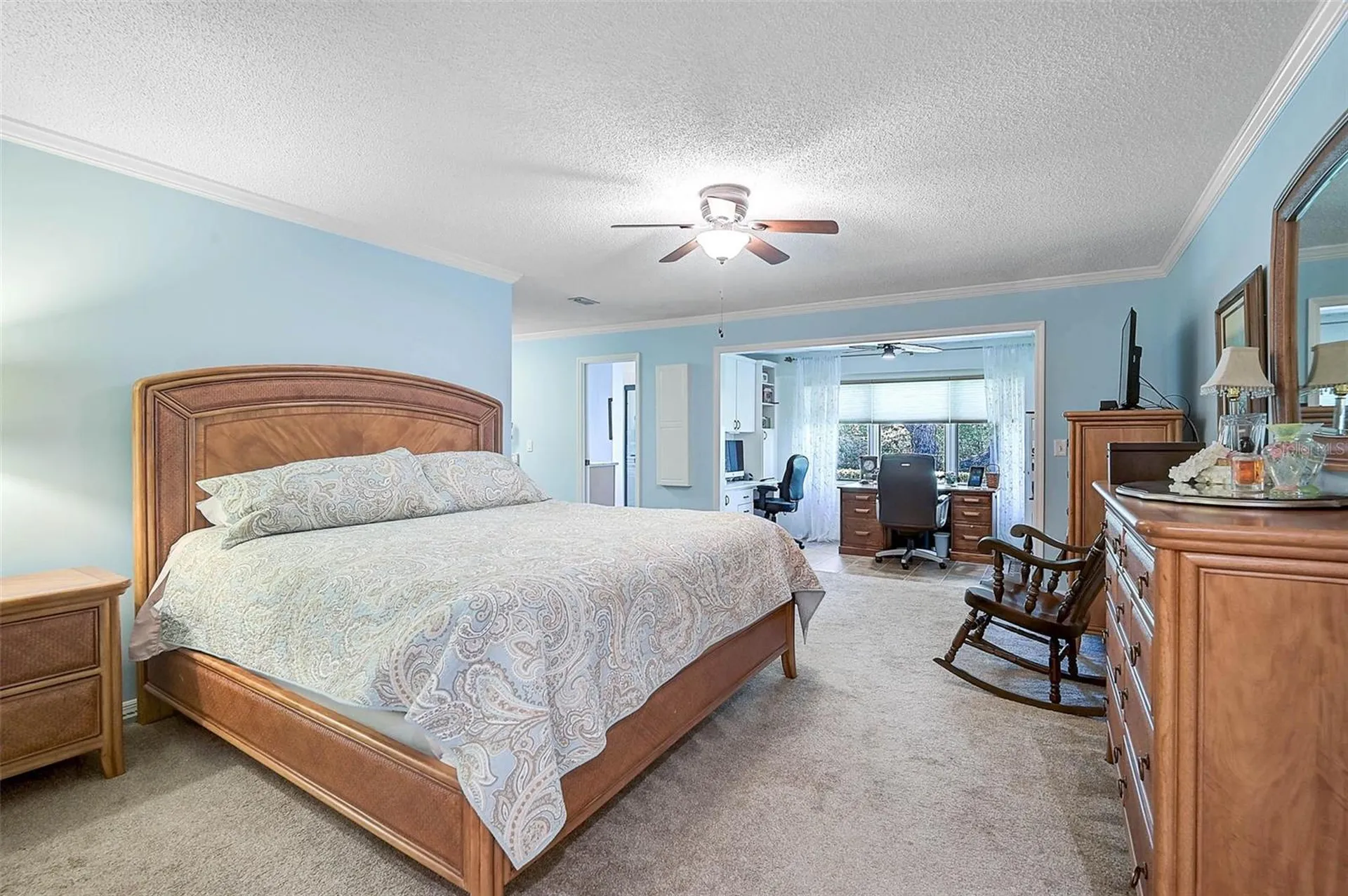 3890 Wilshire Circle Sarasota FL 34238