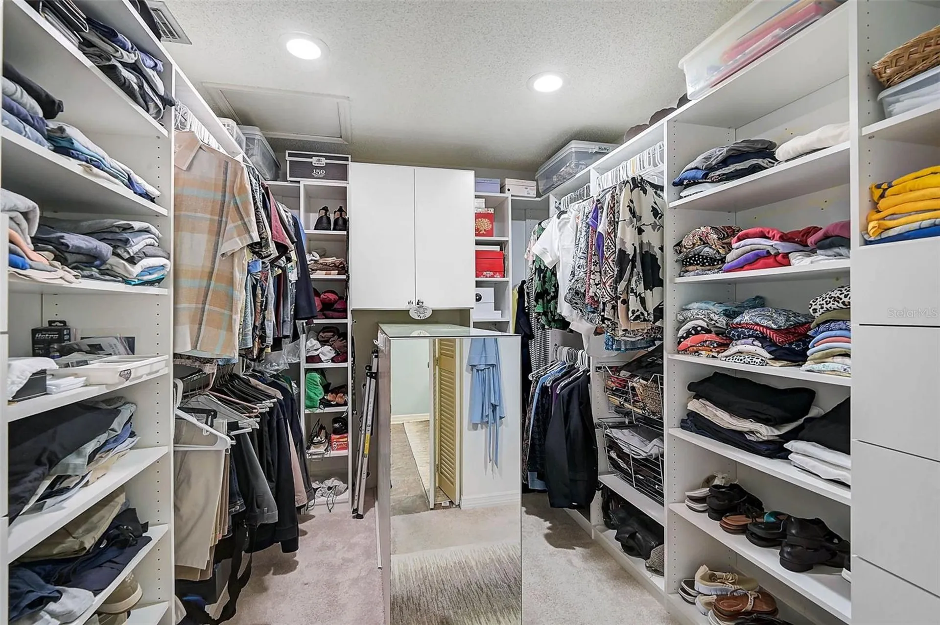 3890 Wilshire Circle Sarasota FL 34238