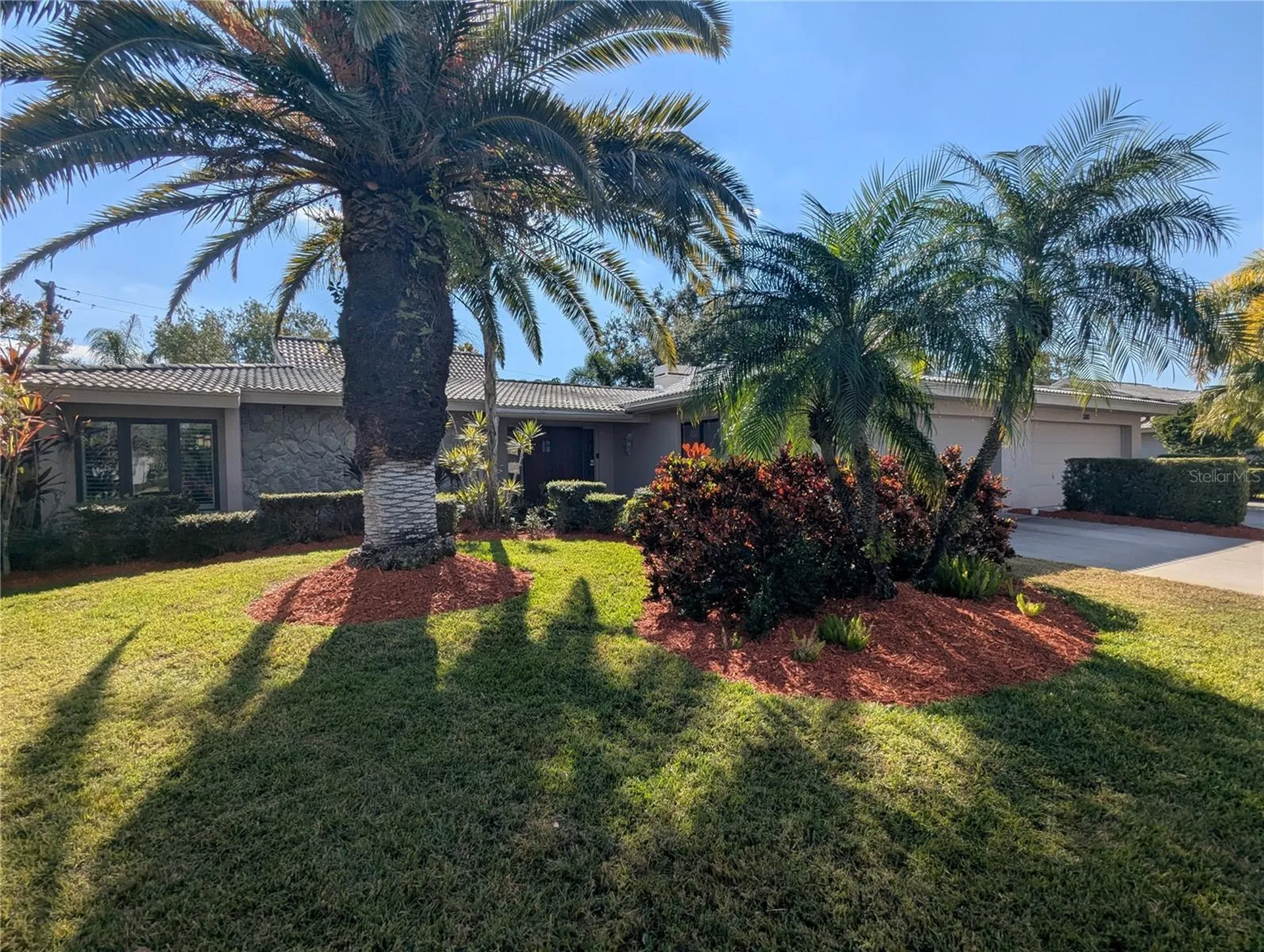 3890 Wilshire Circle Sarasota FL 34238