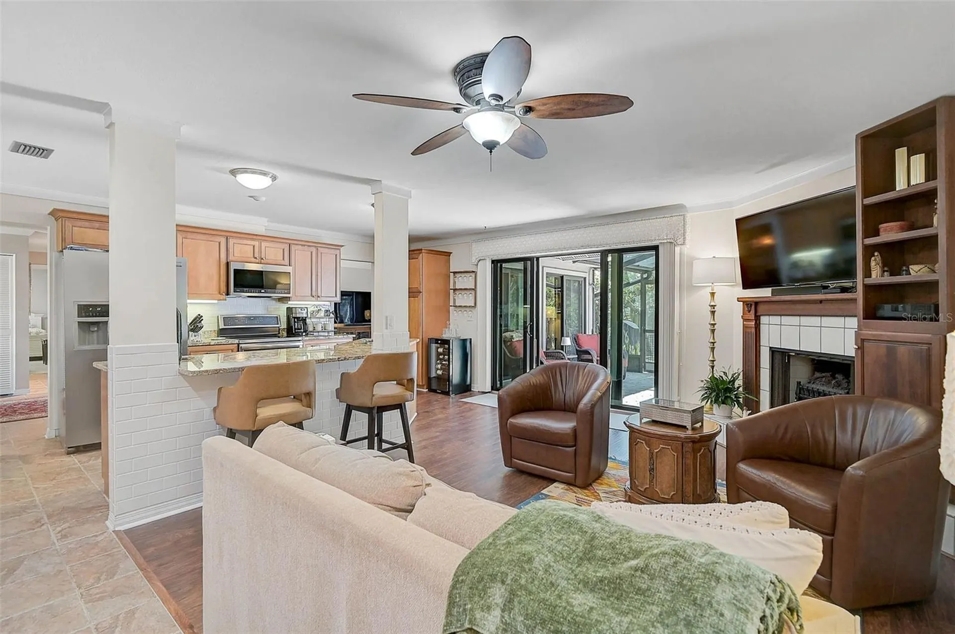 3890 Wilshire Circle Sarasota FL 34238