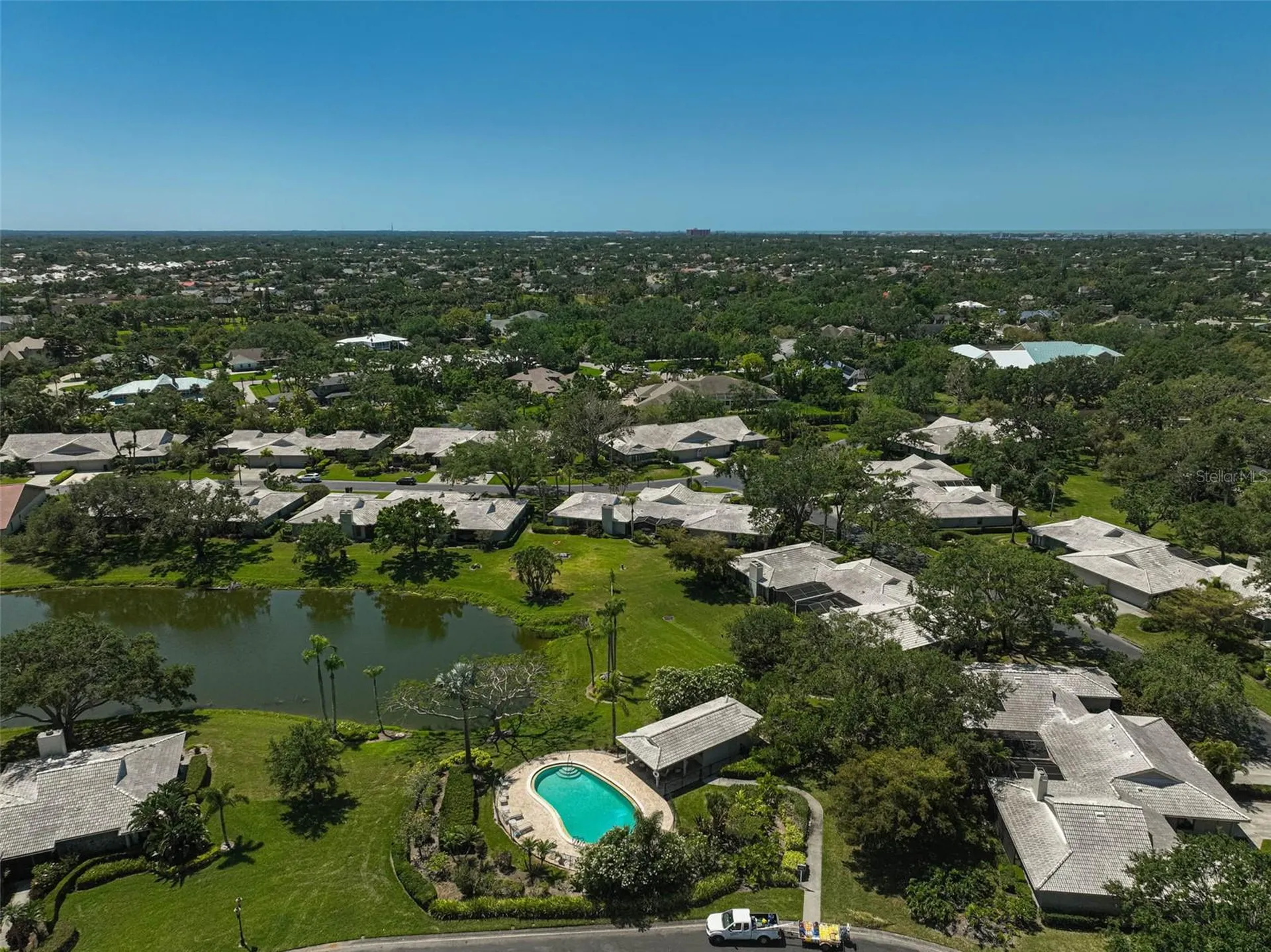 3890 Wilshire Circle Sarasota FL 34238