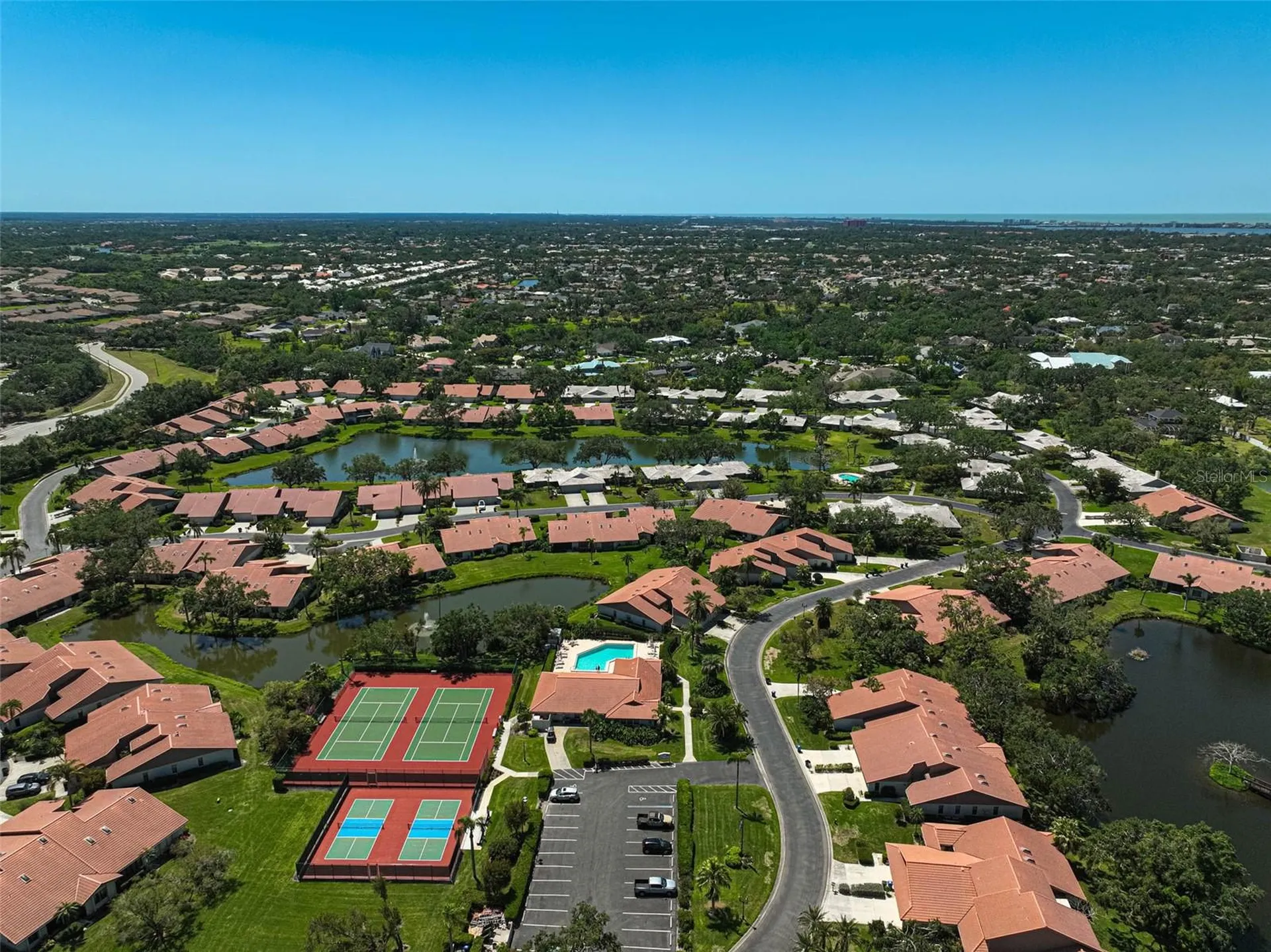 3890 Wilshire Circle Sarasota FL 34238