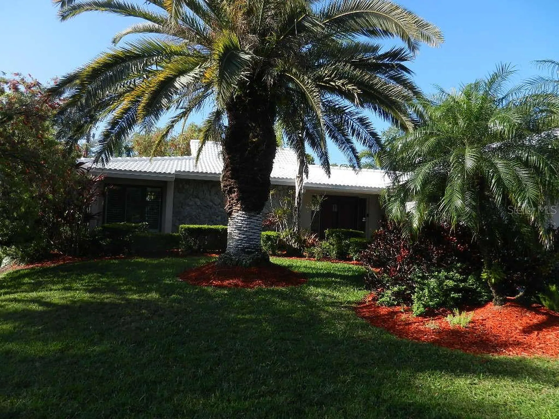 3890 Wilshire Circle Sarasota FL 34238