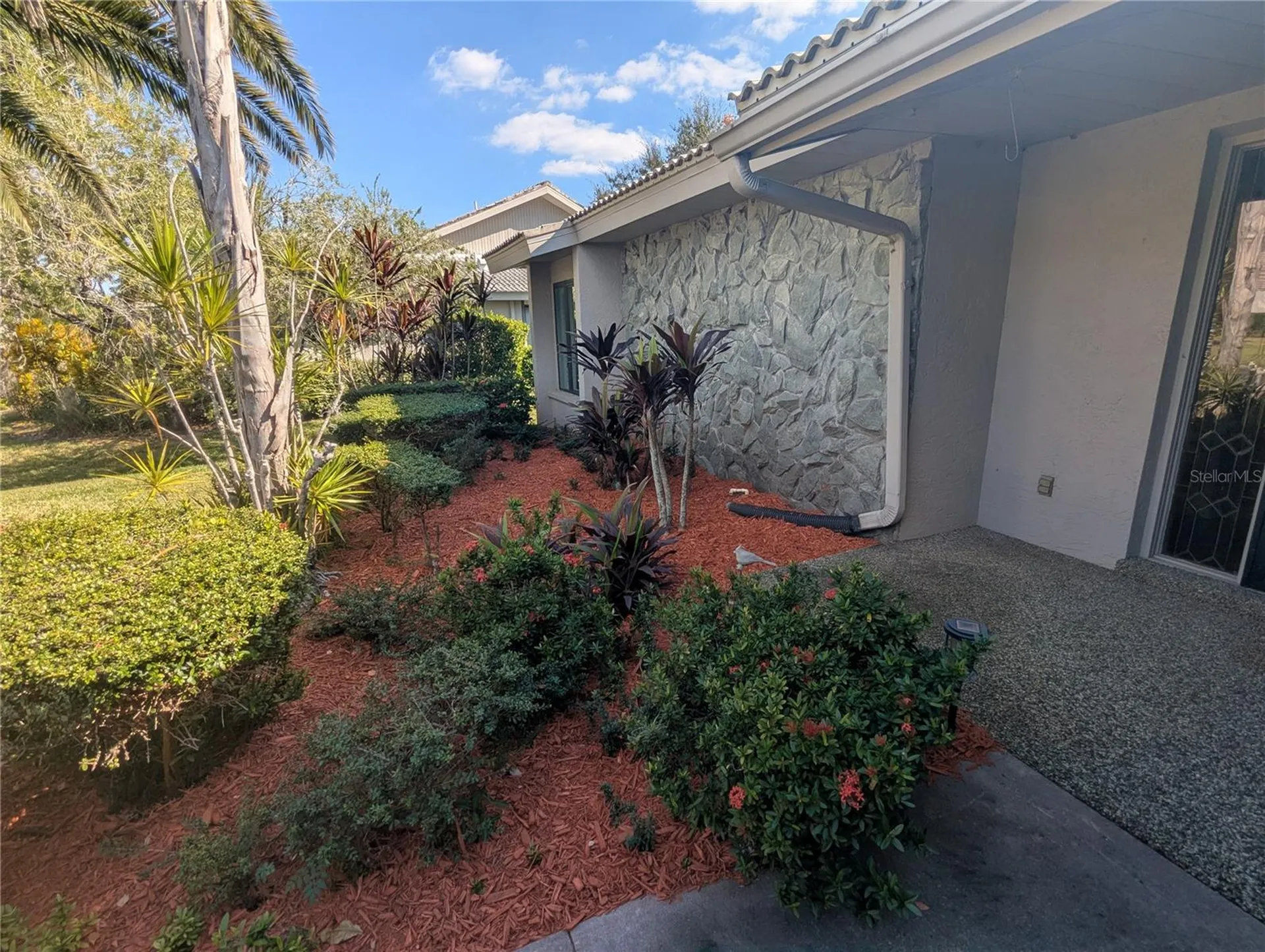 3890 Wilshire Circle Sarasota FL 34238