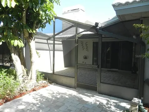 3890 Wilshire Circle Sarasota FL 34238