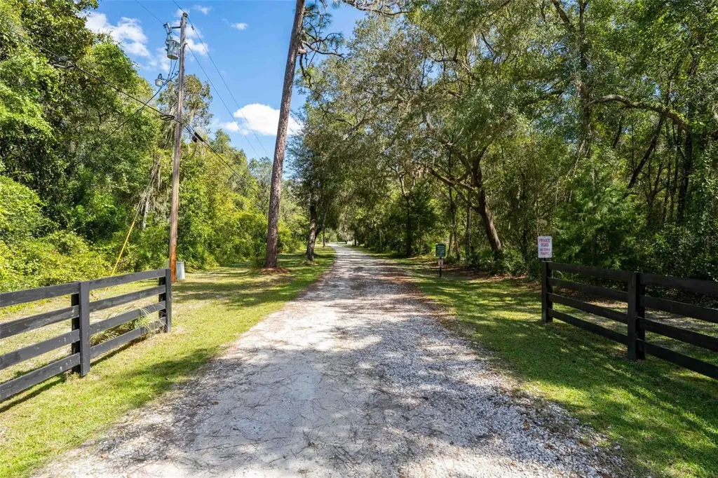 11420 E Steamboat Drive Floral City FL 34436