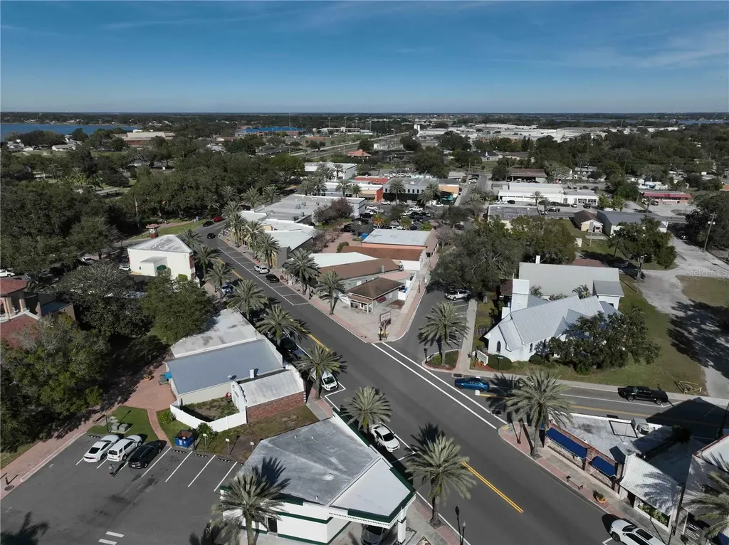 123 Main Street Auburndale FL 33823