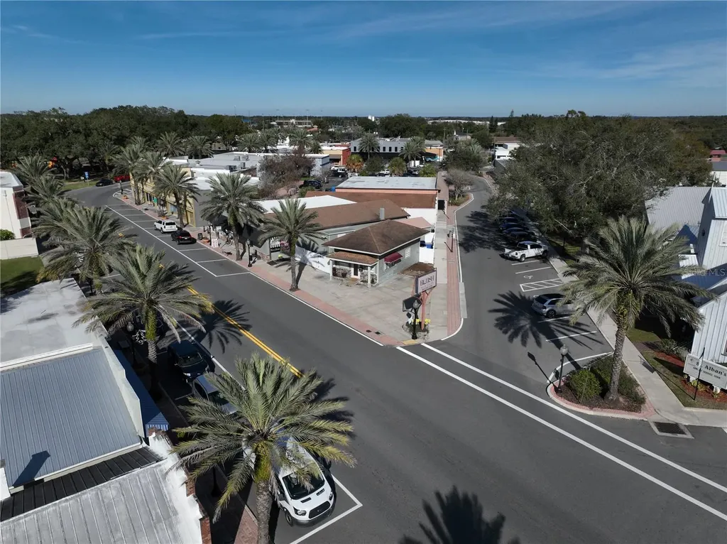 123 Main Street Auburndale FL 33823