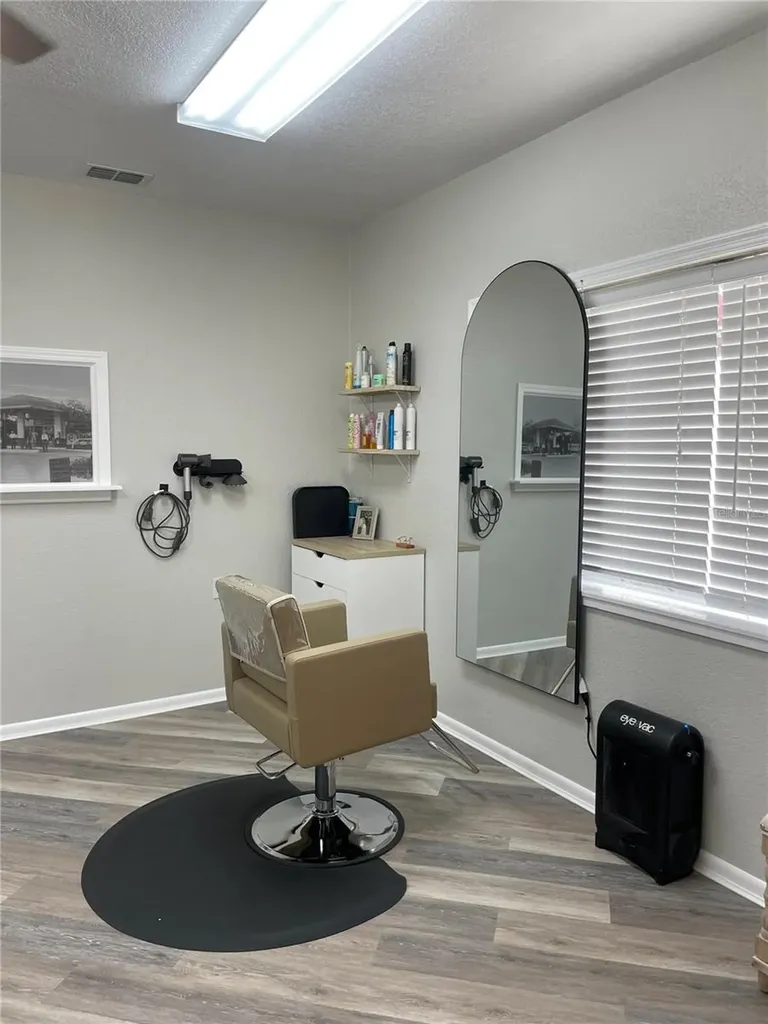 123 Main Street Auburndale FL 33823