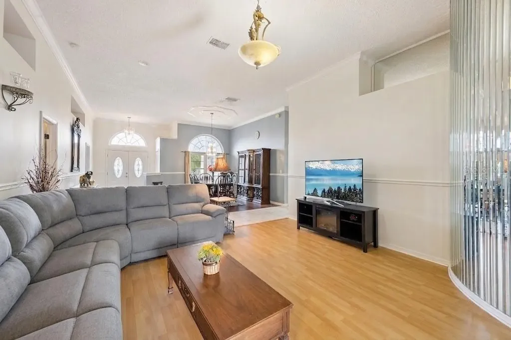 2087 Westbourne Drive Oviedo FL 32765