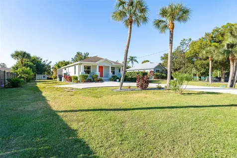 639 Yale Street Englewood FL 34223