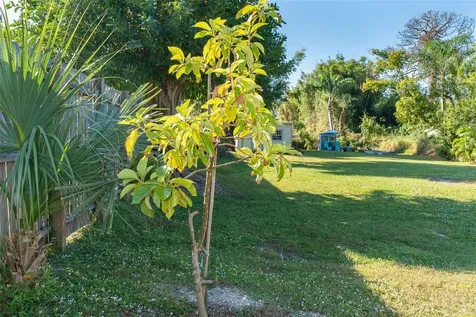 639 Yale Street Englewood FL 34223