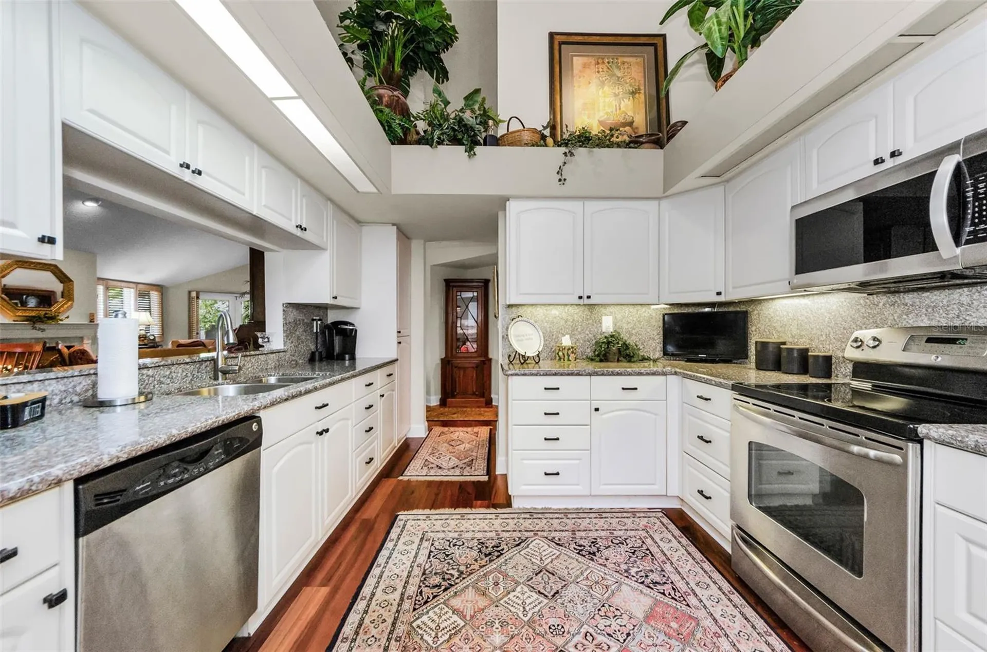 10425 Longwood Drive Seminole FL 33777