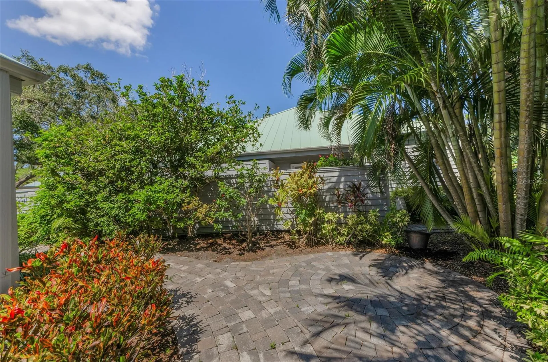 10425 Longwood Drive Seminole FL 33777