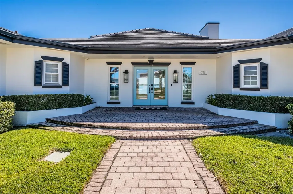4916 62nd Avenue S St Petersburg FL 33715