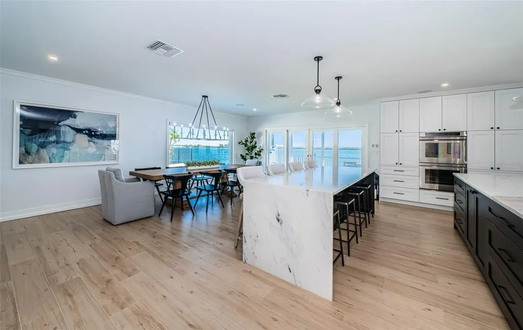 4916 62nd Avenue S St Petersburg FL 33715