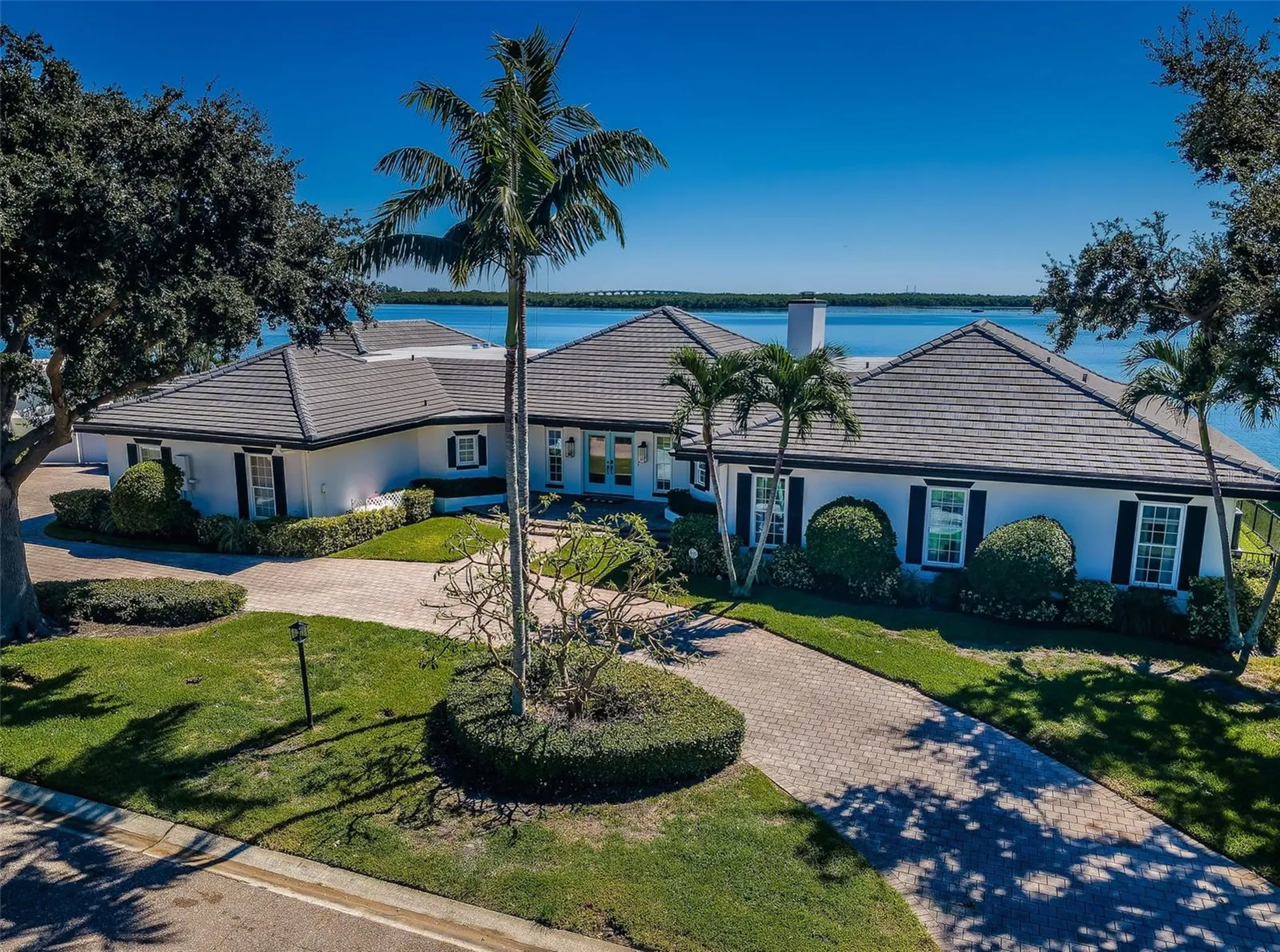 4916 62nd Avenue S St Petersburg FL 33715