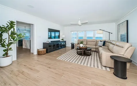 4916 62nd Avenue S St Petersburg FL 33715