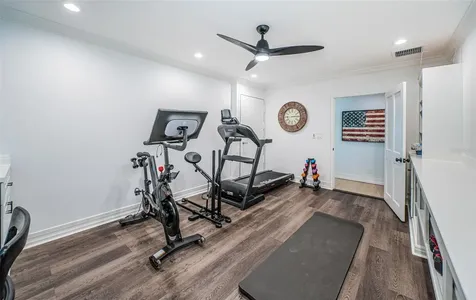 4916 62nd Avenue S St Petersburg FL 33715