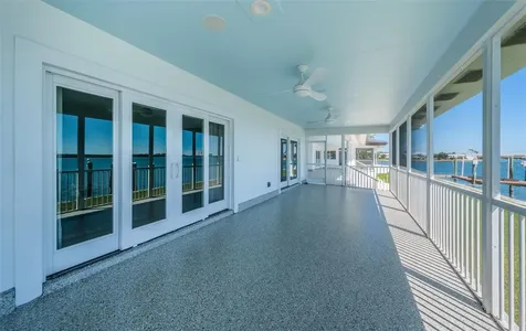 4916 62nd Avenue S St Petersburg FL 33715
