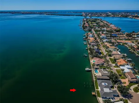 4916 62nd Avenue S St Petersburg FL 33715