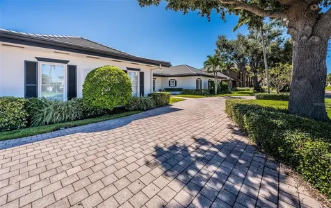 4916 62nd Avenue S St Petersburg FL 33715