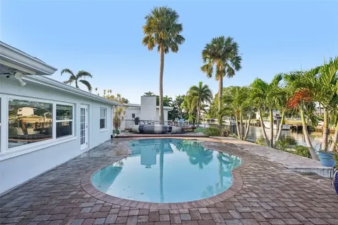 3956 Shore Acres Boulevard NE St Petersburg FL 33703