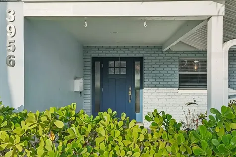 3956 Shore Acres Boulevard NE St Petersburg FL 33703