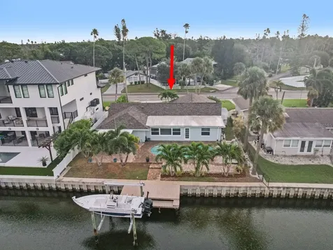 3956 Shore Acres Boulevard NE St Petersburg FL 33703