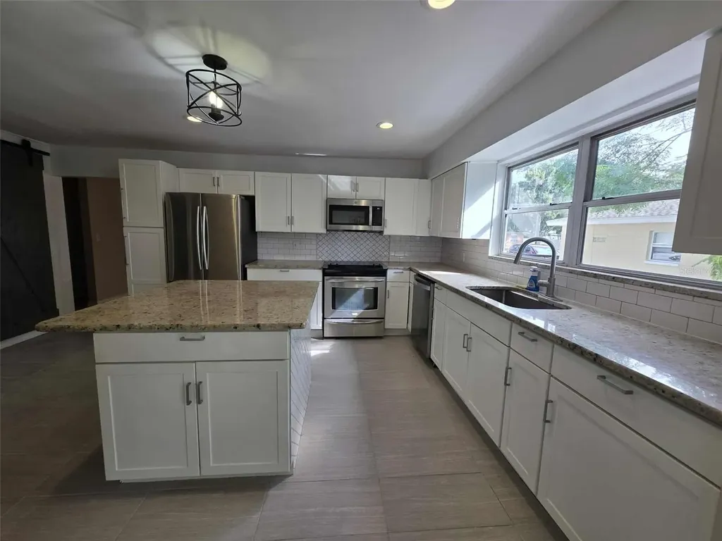 5380 77th Avenue N Pinellas Park FL 33781