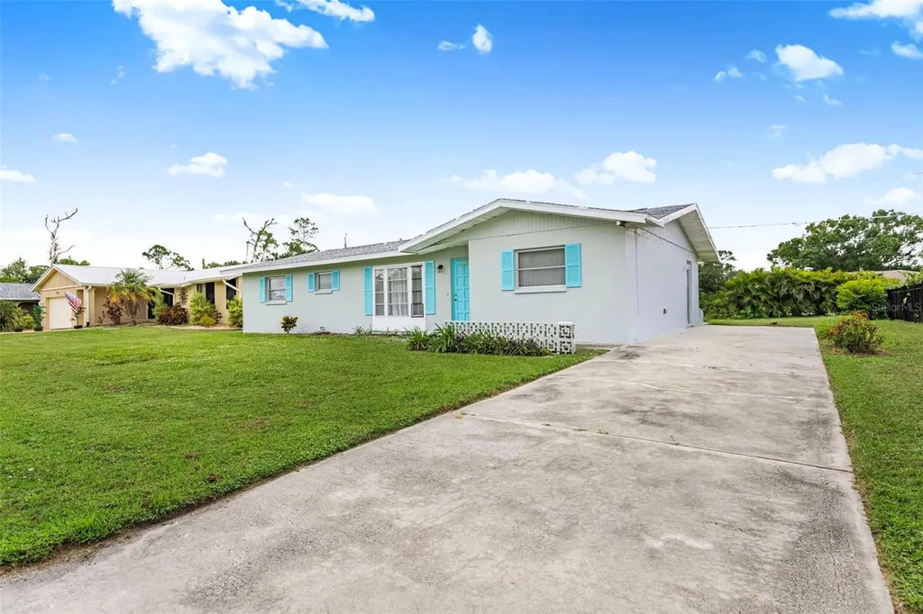 22281 N Niagara Avenue Port Charlotte FL 33952