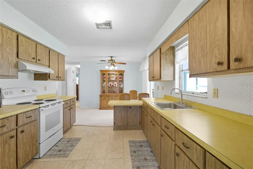 22281 N Niagara Avenue Port Charlotte FL 33952