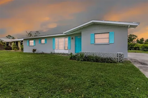 22281 N Niagara Avenue Port Charlotte FL 33952