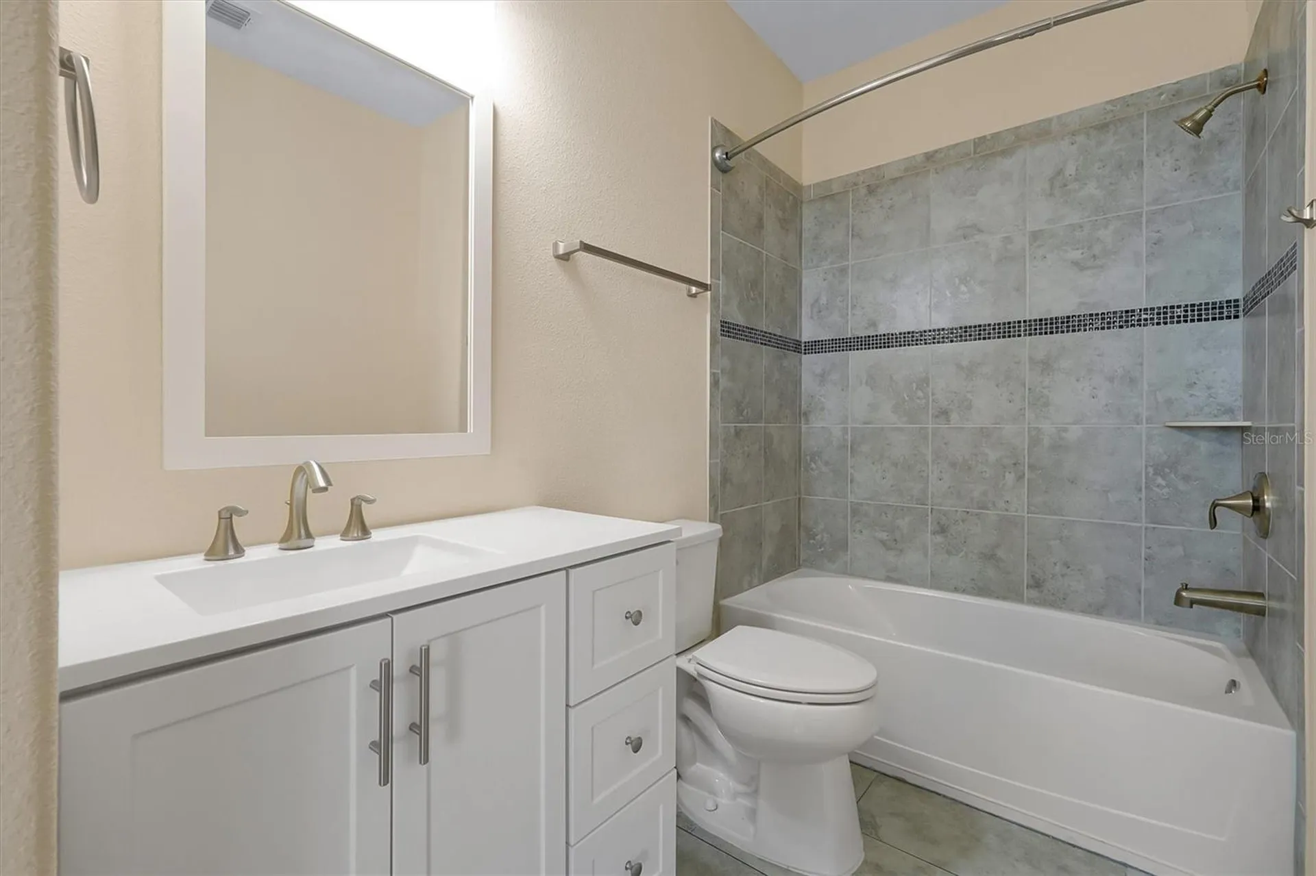 870 Spinnaker Way Kissimmee FL 34746