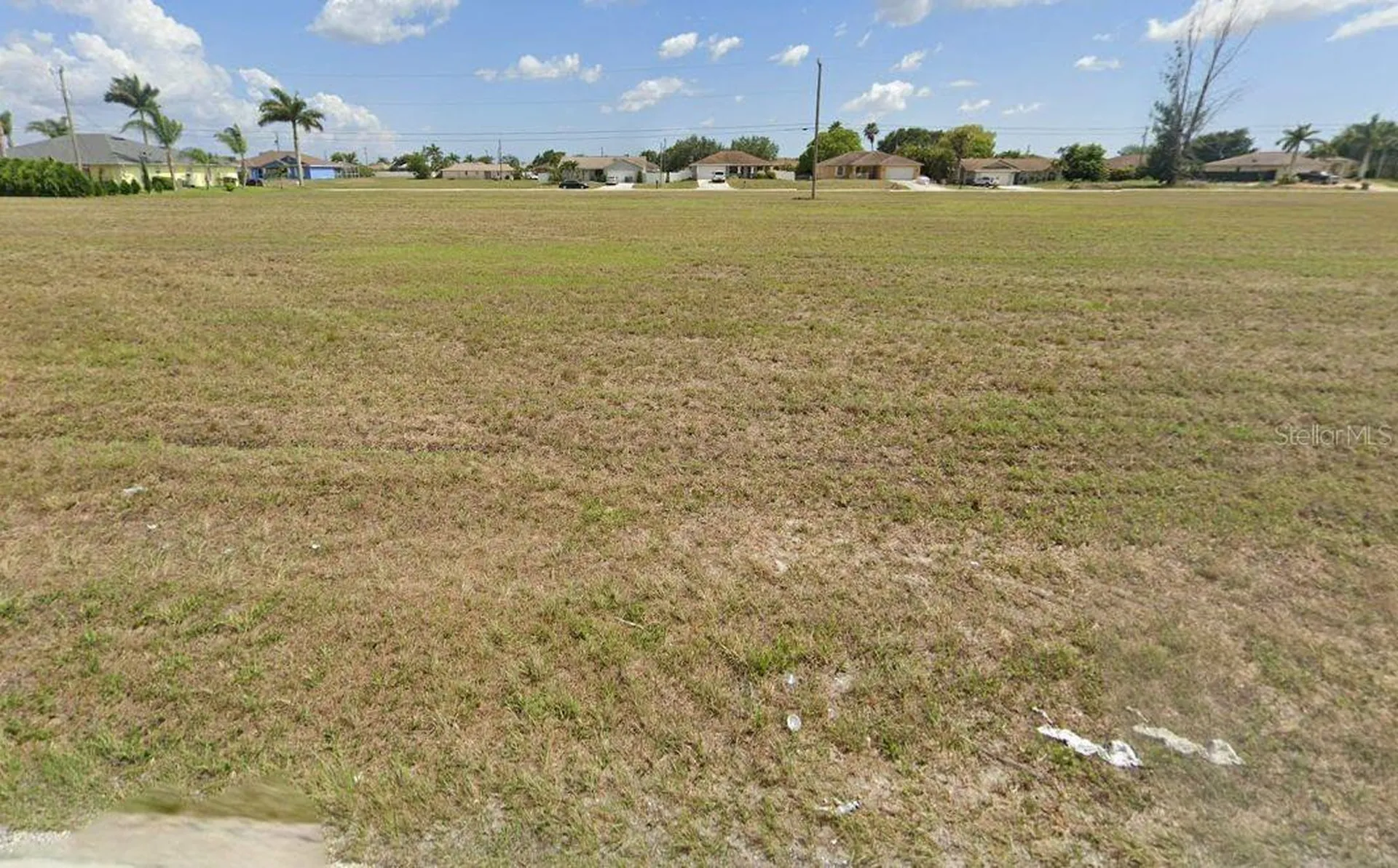 2016 Diplomat Parkway E Cape Coral FL 33909