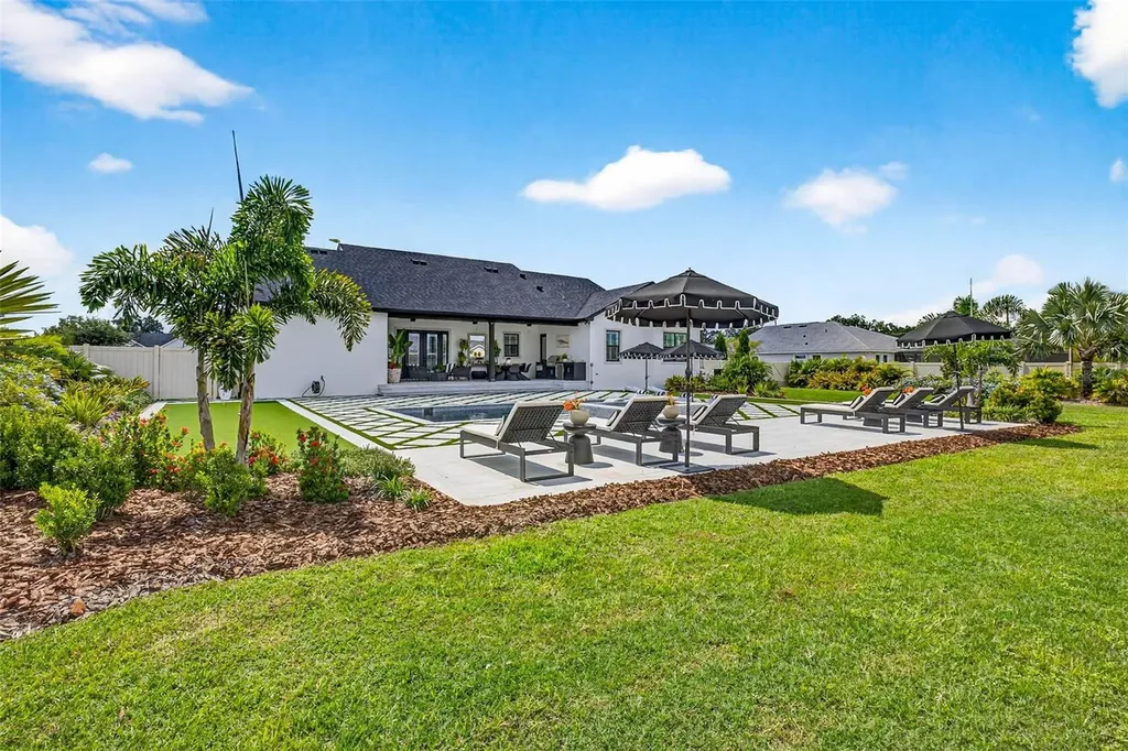 32831 3rd Avenue San Antonio FL 33576