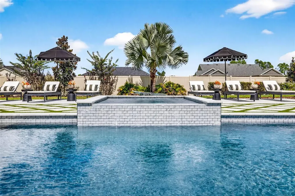 32831 3rd Avenue San Antonio FL 33576