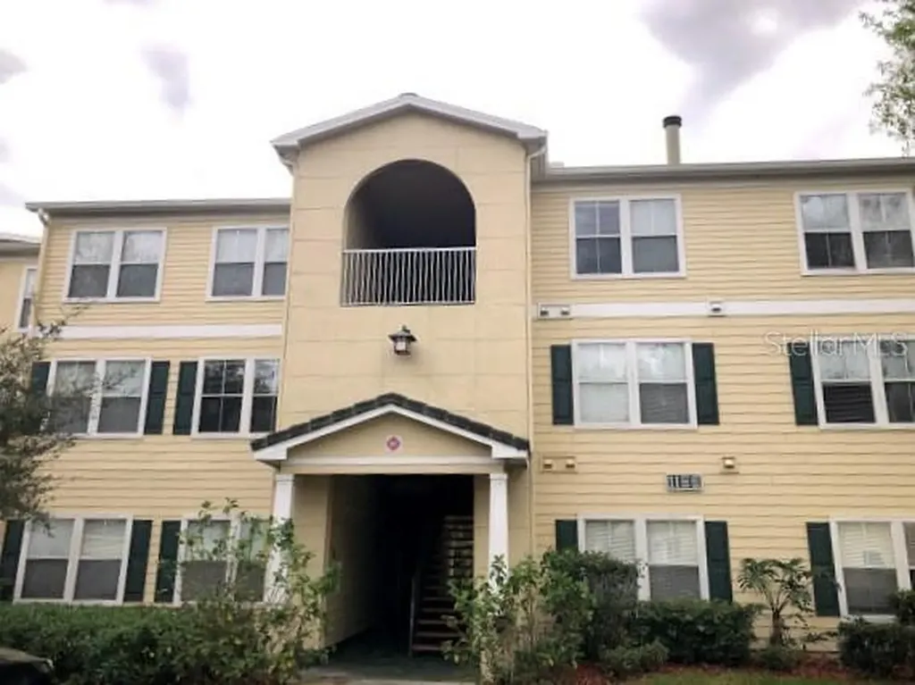 18193 Bridle Club Drive Tampa FL 33647