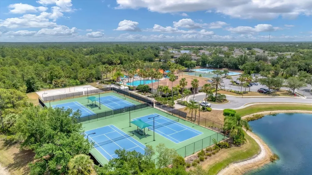 1966 Mesic Hammock Way Venice FL 34292